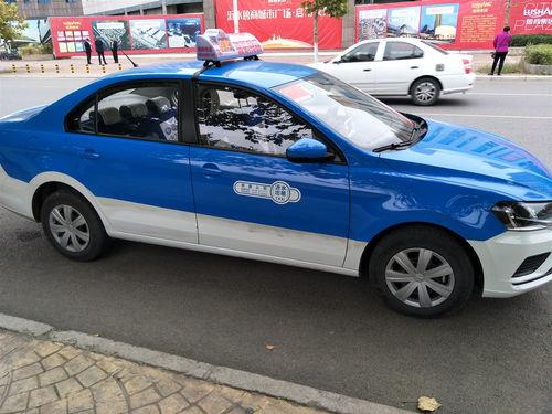 国产大众出租车视频,穿梭都市的绿色使者